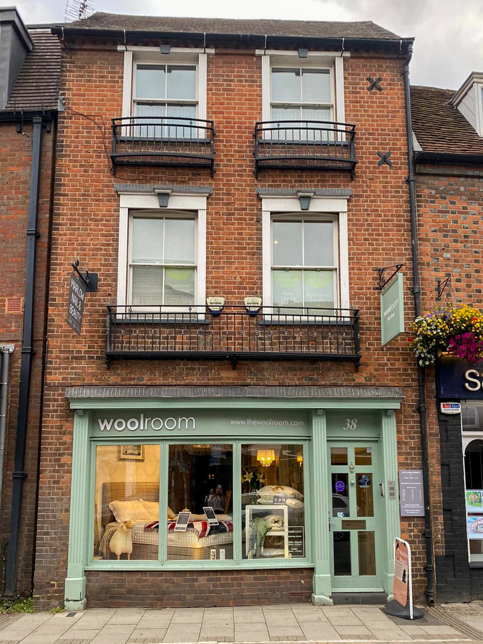 Back2normal Marlow Beauty Marlow